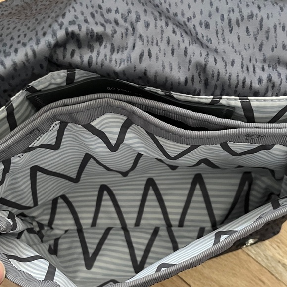 lululemon athletica Party Om Crossbody Bag/Belt Bag - Picture 4 of 7